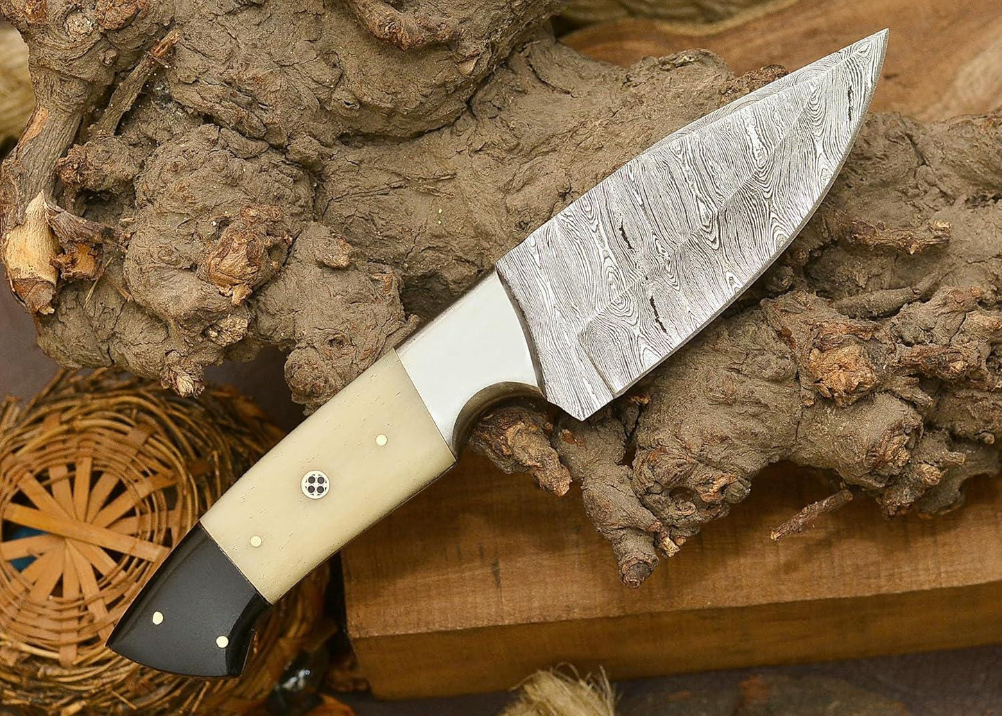 Engraved Damascus Hunting Knife – Buffalo Horn & Bone Handle Personalized Knife – Groomsmen Gift, Fathers Day, Wedding Gifts, Anniversary