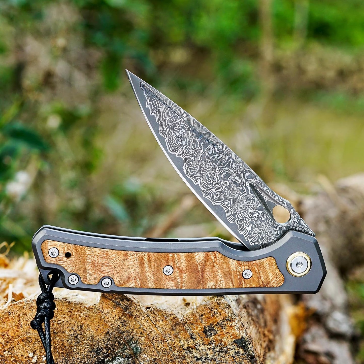 Maple Wood Inlay 3.46" Damascus Pocket Knife
