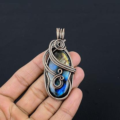 Wire Wrapped Necklace With Labradorite Pendant