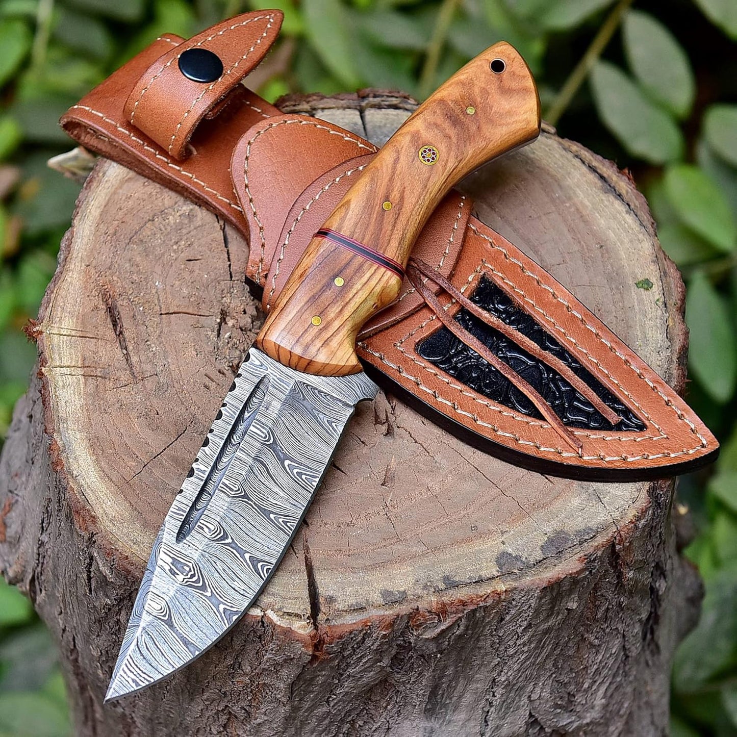 Olive Wood Handle 9.75" Damascus Hunting Knife